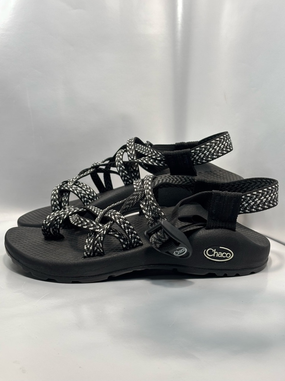 Chaco Women's US Size 6 Z Classic Sandals Black White Webbed Straps Adjustable